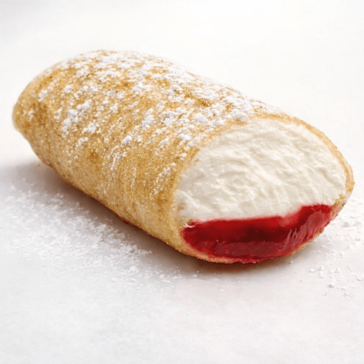 🍓🔥 Hot Raspberry Cheesecake Roll