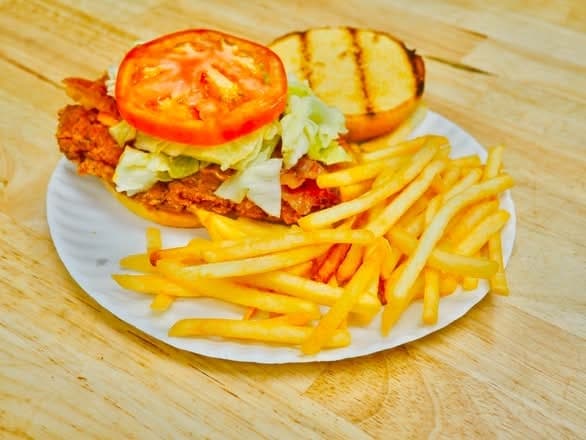 Fried Chicken Sandwich Deluxe With Fries